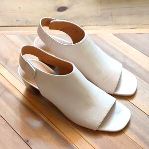 Evelyn Blush Johnson and Murphy open toe Bootie